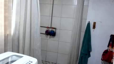 Snapshot of missmeandre chatting on December 2024 11:00:02 AM 4bdn couple online show from December 2024 11:00:02 AM