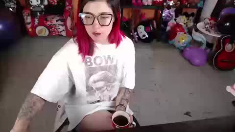 Miss Mia online show from September 2025 02:16:01 PM