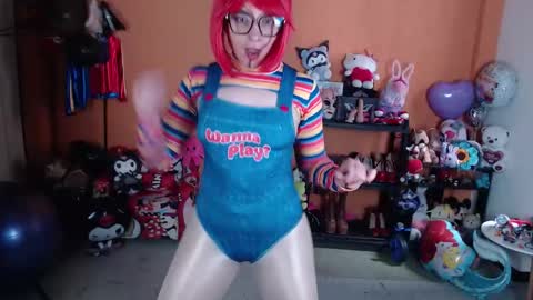 Miss Mia online show from October 2025 03:13:01 PM