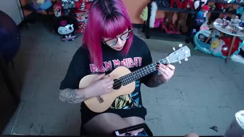 Miss Mia online show from February 2026 02:38:01 PM