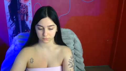 Mia online show from March 2026 05:41:02 PM