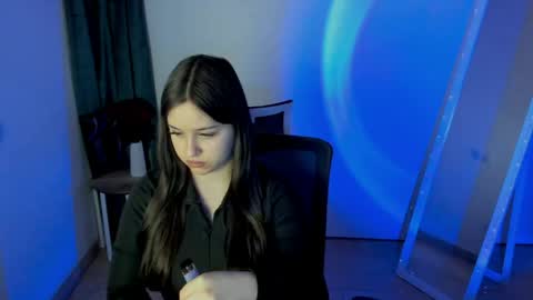 Snapshot of missmiamiss chatting on May 2026 02:45:01 PM Mia online show from May 2026 02:45:01 PM