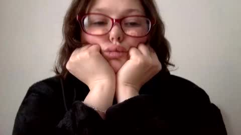 Snapshot of missmistressmal chatting on May 2026 01:27:01 PM missmistressmal online show from May 2026 01:27:01 PM
