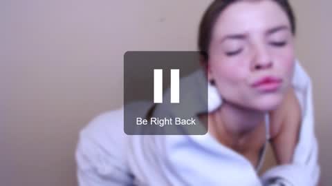 Snapshot of missoliviaa_ chatting on January 2025 03:18:02 PM Olivia online show from January 2025 03:18:02 PM