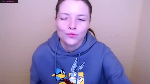 Snapshot of missoliviaa_ chatting on January 2025 07:57:01 AM Olivia online show from January 2025 07:57:01 AM