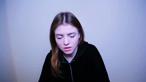 Snapshot of missoliviaa_ chatting on February 2025 10:15:02 AM Olivia online show from February 2025 10:15:02 AM