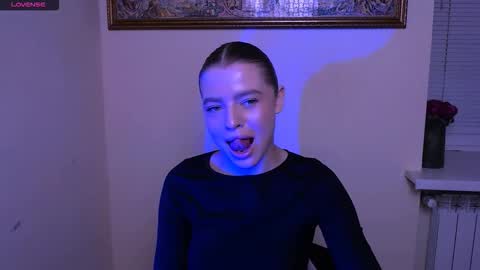 Olivia online show from December 2025 01:48:01 PM