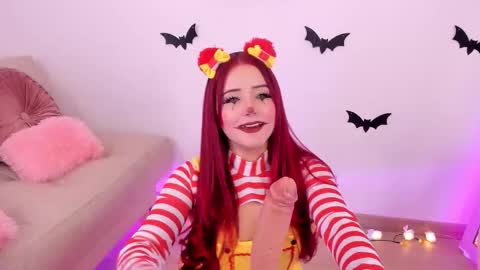 Snapshot of misspaulina__ chatting on October 2025 09:48:02 PM Pau Giraldo online show from October 2025 09:48:02 PM