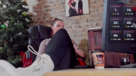 Miss Venus online show from January 2025 07:26:01 AM