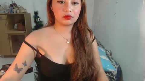 Snapshot of missrheameasexy chatting on January 2025 01:11:01 PM missRHEA online show from January 2025 01:11:01 PM