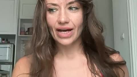 Snapshot of missroriann chatting on June 2026 06:26:02 AM missroriann online show from June 2026 06:26:02 AM
