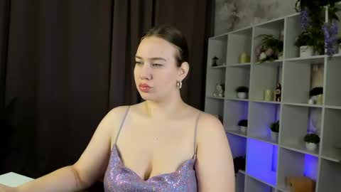 Snapshot of misss_arabella chatting on May 2026 12:46:01 PM Arabella online show from May 2026 12:46:01 PM