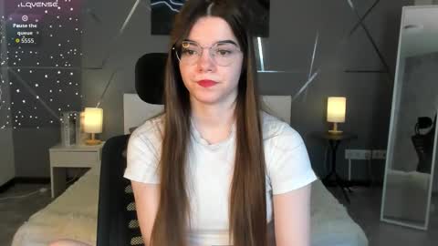 misss_evelyne online show from February 2026 01:20:02 AM