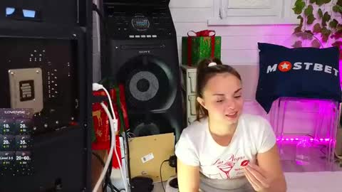 . online show from January 2025 02:40:02 PM