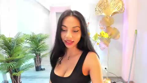 Snapshot of misssiennaa chatting on June 2026 04:13:02 AM Sienna online show from June 2026 04:13:02 AM