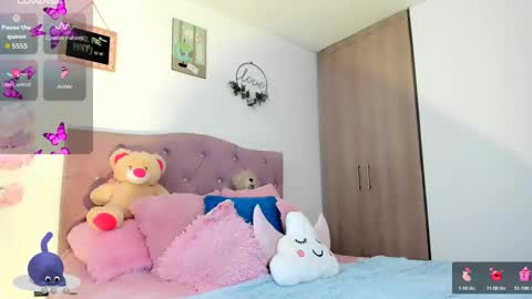 ... Independent model online show from February 2026 11:31:02 PM