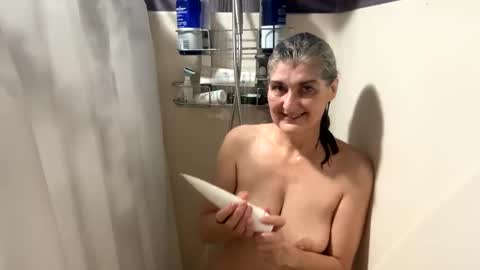 Miss Spooky Silverstacker online show from February 2025 11:52:01 AM