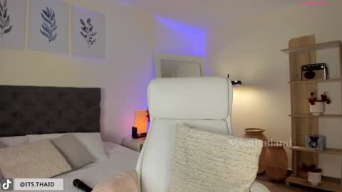 Fernanda Davila online show from February 2025 11:49:01 PM