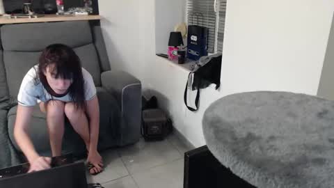 missthon online show from November 2025 03:34:01 PM