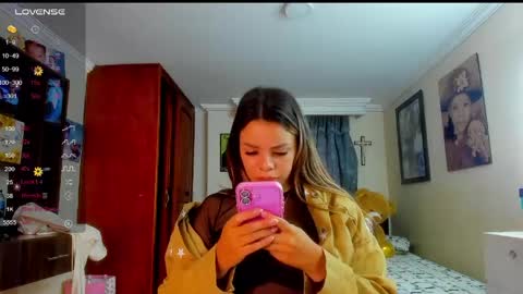Snapshot of missvalery1 chatting on April 2026 10:38:01 PM missvalery1 online show from April 2026 10:38:01 PM