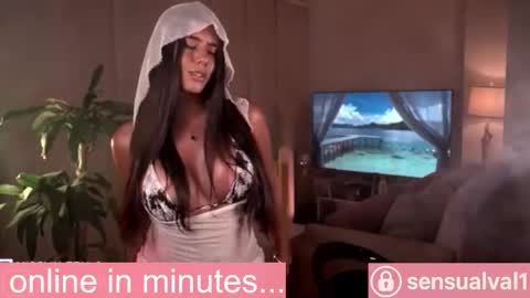 Snapshot of missvalery_1 chatting on October 2025 12:11:02 AM OF online show from October 2025 12:11:02 AM