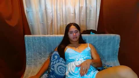 SweetViolet online show from December 2025 04:47:02 PM