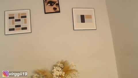 missvirggii online show from September 2025 11:29:02 PM