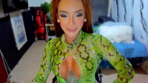 Snapshot of misswet1wild chatting on February 2026 10:41:01 PM glorious Trans online show from February 2026 10:41:01 PM