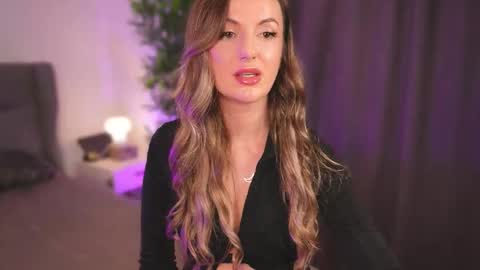 Winey online show from September 2025 12:29:01 PM