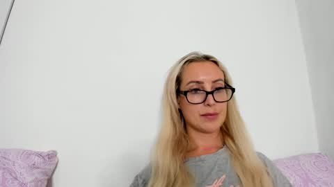 Snapshot of missy_matrix chatting on May 2026 12:35:01 PM Missy matrix online show from May 2026 12:35:01 PM
