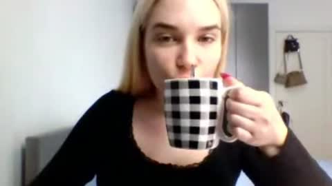 Snapshot of missyrattana chatting on July 2026 10:19:02 AM Lucy online show from July 2026 10:19:02 AM