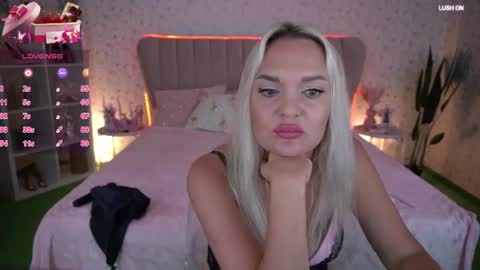 Snapshot of missyymarty chatting on July 2026 06:49:02 AM missyymarty online show from July 2026 06:49:02 AM