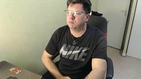 Snapshot of mistercoeur1 chatting on January 2025 11:13:02 PM mistercoeur online show from January 2025 11:13:02 PM