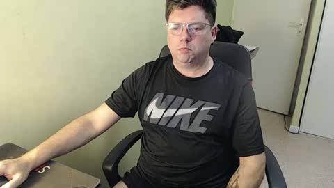 Snapshot of mistercoeur1 chatting on February 2025 04:54:02 PM mistercoeur online show from February 2025 04:54:02 PM