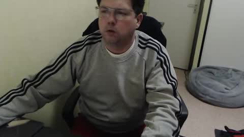 Snapshot of mistercoeur1 chatting on March 2025 08:42:02 PM mistercoeur online show from March 2025 08:42:02 PM