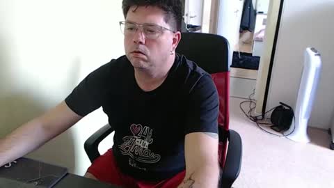 Snapshot of mistercoeur1 chatting on October 2025 03:01:02 PM mistercoeur online show from October 2025 03:01:02 PM