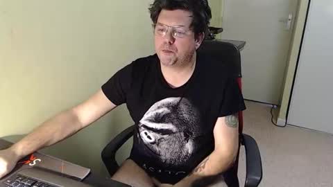 Snapshot of mistercoeur1 chatting on January 2026 05:37:01 PM mistercoeur online show from January 2026 05:37:01 PM