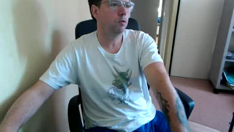 Snapshot of mistercoeur1 chatting on June 2026 07:00:01 AM mistercoeur online show from June 2026 07:00:01 AM