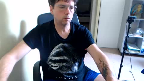 Snapshot of mistercoeur1 chatting on July 2026 08:28:02 AM mistercoeur online show from July 2026 08:28:02 AM
