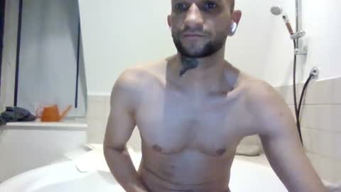 Snapshot of misterjohnnice chatting on July 2026 08:22:01 PM misterjohnnice online show from July 2026 08:22:01 PM