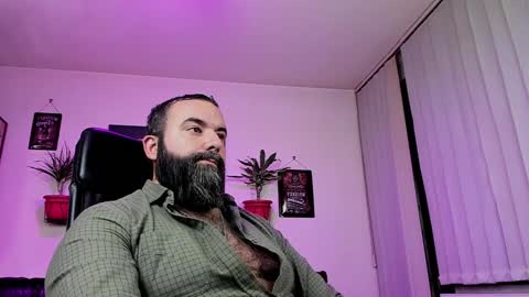 Snapshot of misterlov3r chatting on December 2024 10:45:01 PM misterlov3r online show from December 2024 10:45:01 PM