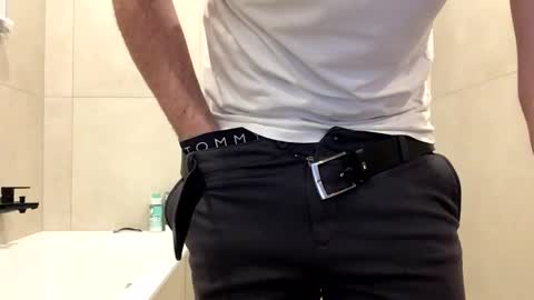 misterxy567 online show from April 2026 05:28:01 PM