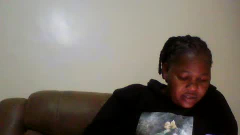 Snapshot of misticmoment chatting on June 2026 04:22:02 PM misticmoment online show from June 2026 04:22:02 PM