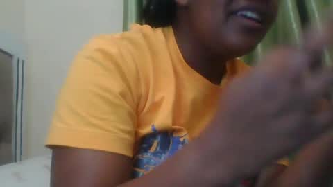 Snapshot of misticmoment chatting on June 2026 08:11:02 PM misticmoment online show from June 2026 08:11:02 PM