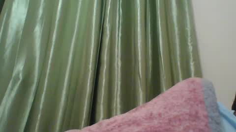 Snapshot of misticmoment chatting on June 2026 06:35:02 PM misticmoment online show from June 2026 06:35:02 PM