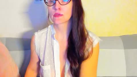 Victoria Eden online show from April 2026 08:09:01 PM