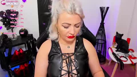 Miss CatSnow online show from January 2025 01:24:02 PM