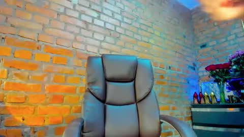 mistress_milana_ online show from November 2025 11:10:01 AM