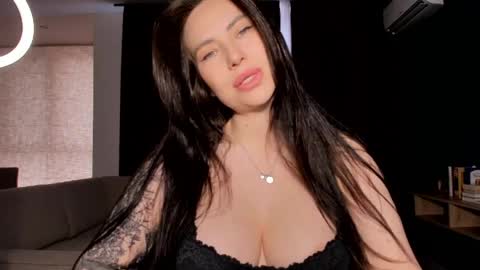 Snapshot of mistress_ninaohnina chatting on April 2026 07:35:01 AM Mistress Nina online show from April 2026 07:35:01 AM