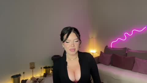 Snapshot of mistress_of_hearts chatting on May 2026 07:45:02 PM Mia online show from May 2026 07:45:02 PM